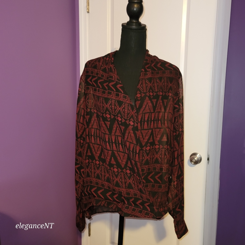 Charlotte Russe Red/Black print wrap style L/S Top Sz: XL NWT - Picture 5 of 6